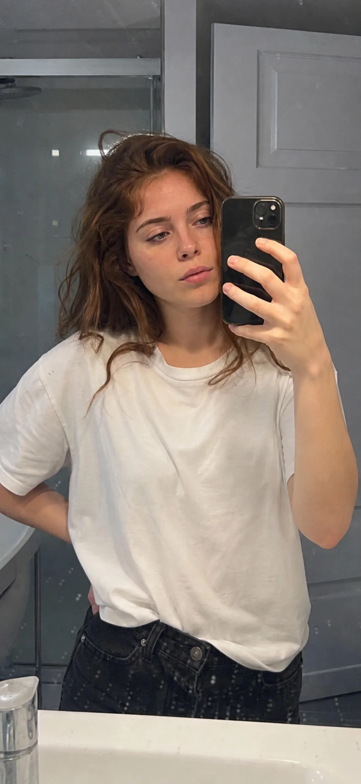 Fake Call Wallpaper Mirror Selfie Woman fake call wallpaper